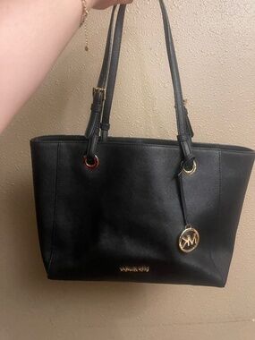 Black Elegant Tote Bag – Michael Kors (Laptop bag)